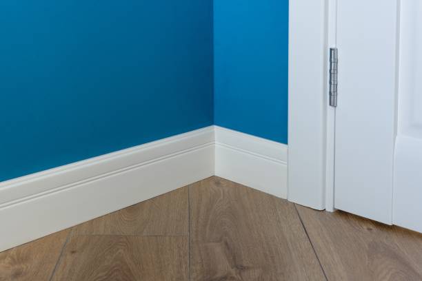 7 skirting board