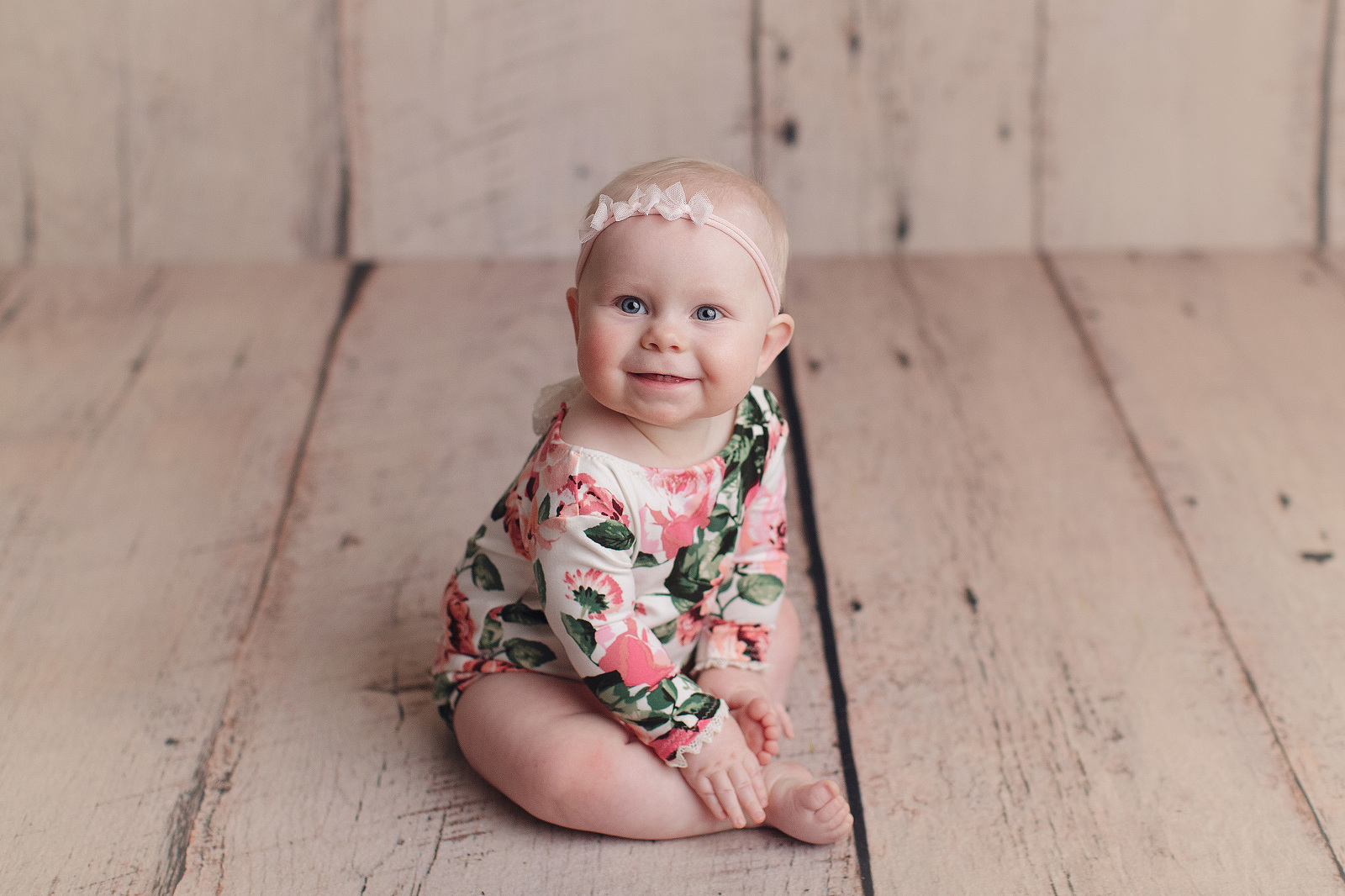 Why you need a new born baby photographer?